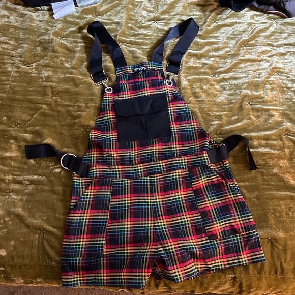 Hit Topic romper - Picture 2 of 3